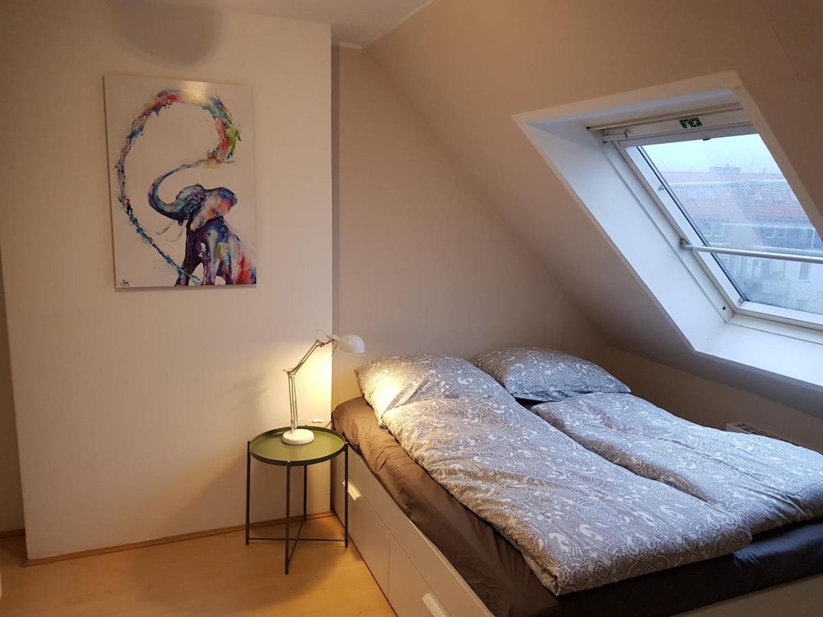 Charming Maisonette With Sun Terrace Appartement Düsseldorf