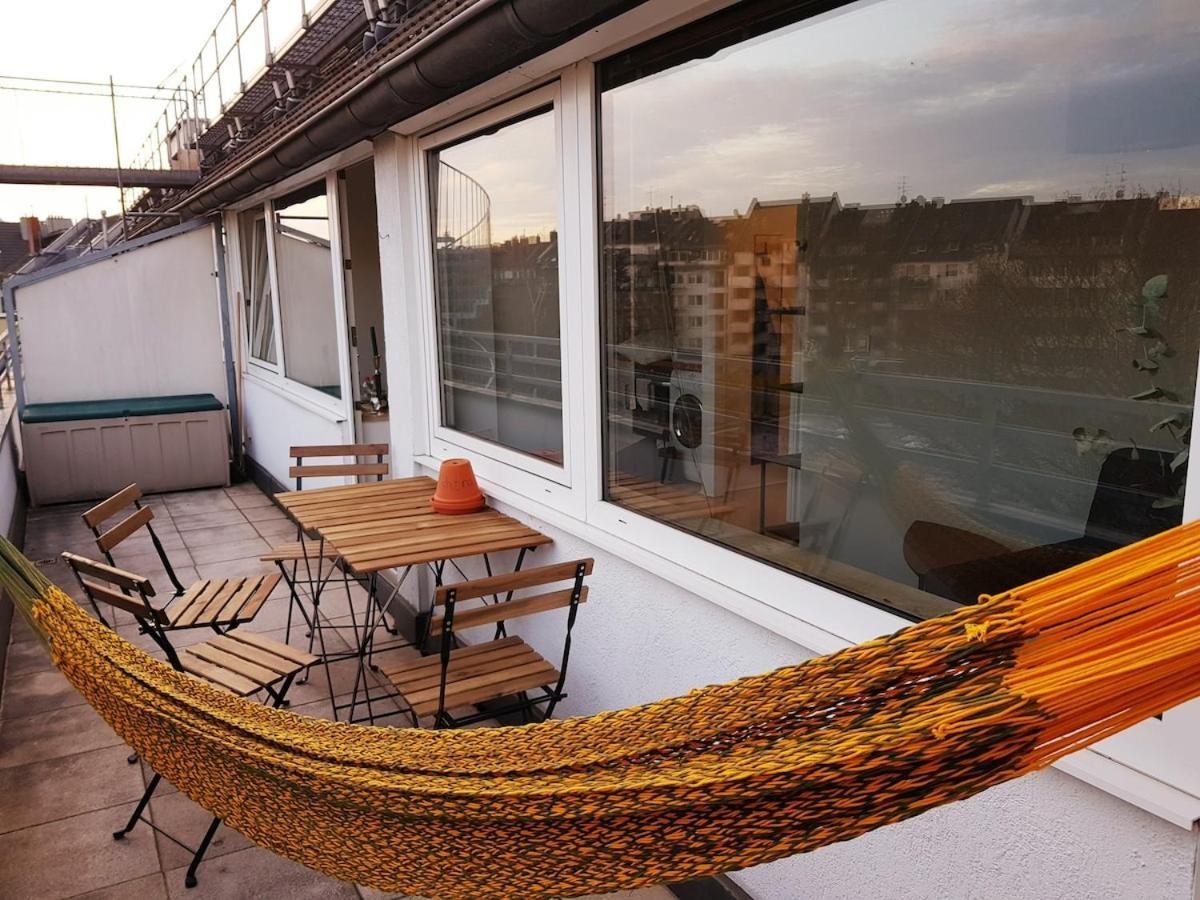Charming Maisonette With Sun Terrace Appartement Düsseldorf